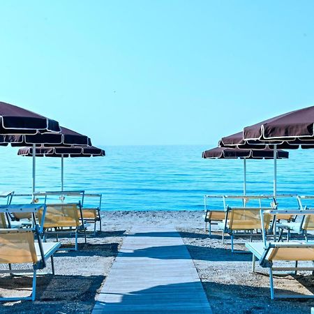 Grand Hotel Pietra Ligure Luaran gambar