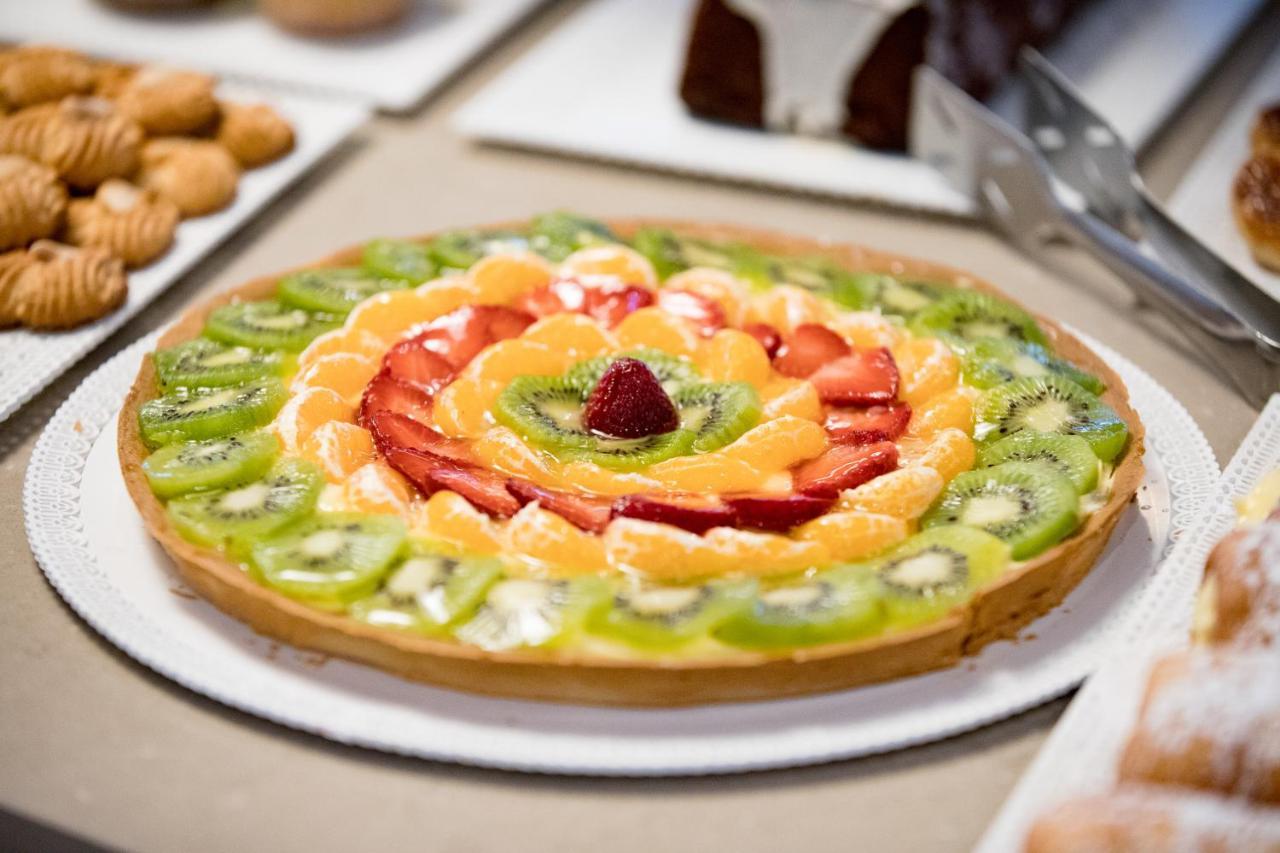 Grand Hotel Pietra Ligure Luaran gambar